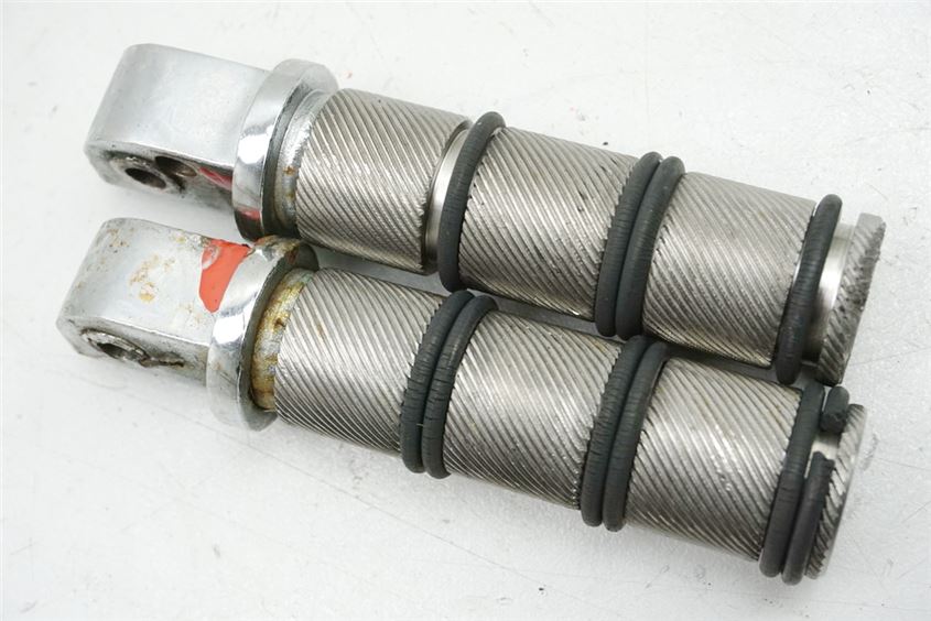 YAMAHA XV 1600 VP08 WILD STAR ESTRIBERAS PASAJERO IZQUIERDA Y DERECHA - ACCESORIO