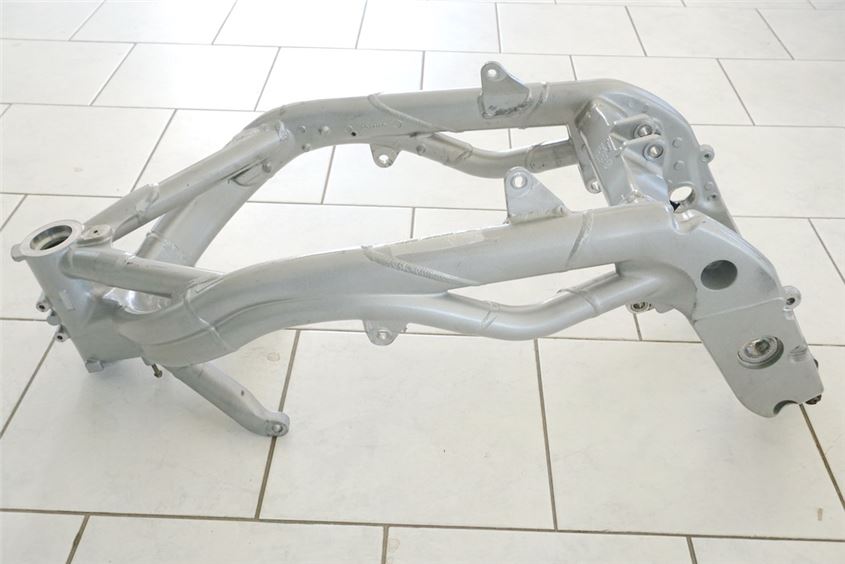 TRIUMPH DAYTONA 955i T 595 N FRAME & TITLE - FRAME MEASUREMENT REPORT