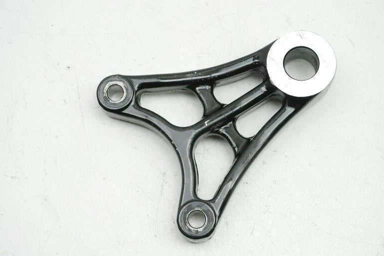 SUZUKI GSXF 600 GN72AB ANCHOR PLATE REAR BRAKE CALIPER BRACKET