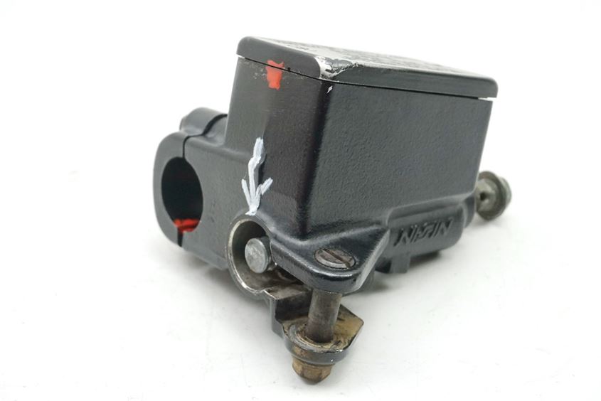 SUZUKI GSXF 600 GN72AB FRONT BRAKE MASTER CYLINDER