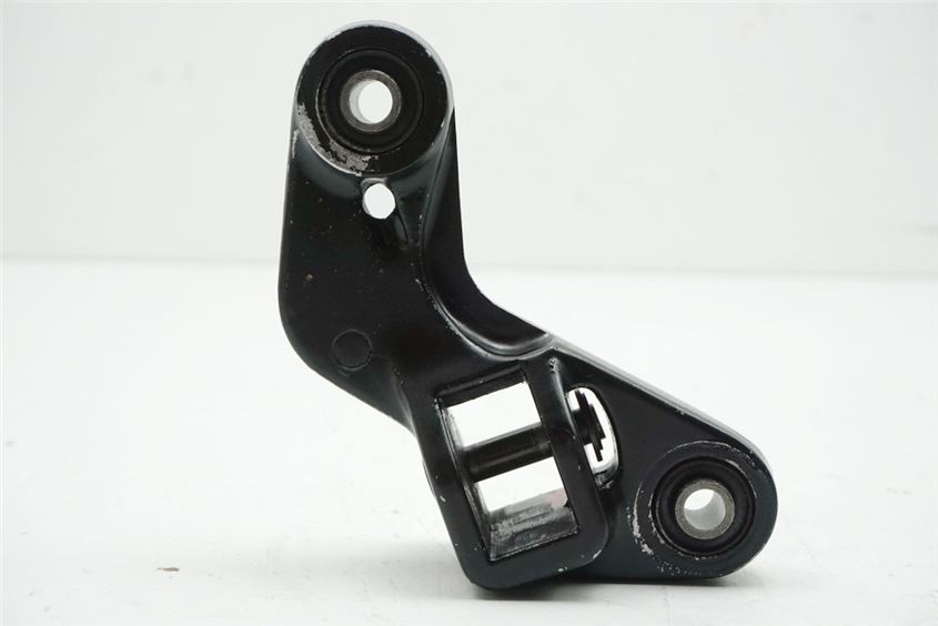 SUZUKI GSXF 600 GN72AB FOOTREST HANGER RIDER LEFT FOOTREST BRACKET