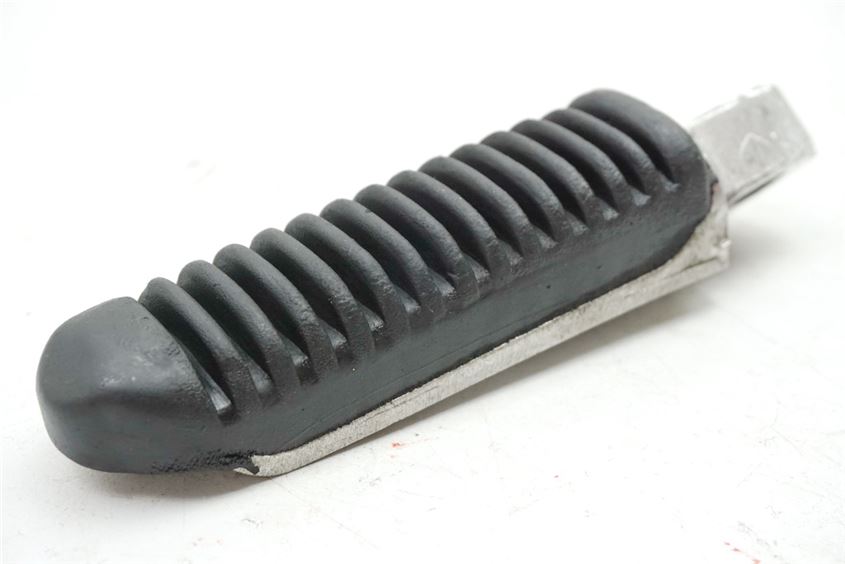 SUZUKI GSXF 600 GN72AB FOOTREST PASSENGER LEFT FOOTREST