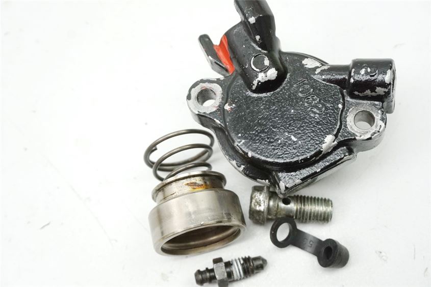 KAWASAKI ZXR 750 ZX750J KUPPLUNGSZYLINDER DRUCKNEHMER
