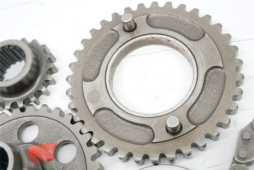 KAWASAKI ZXR 750 ZX750J ZAHNRAD ÖLPUMPE RITZEL ANTRIEB LICHTMASCHINE