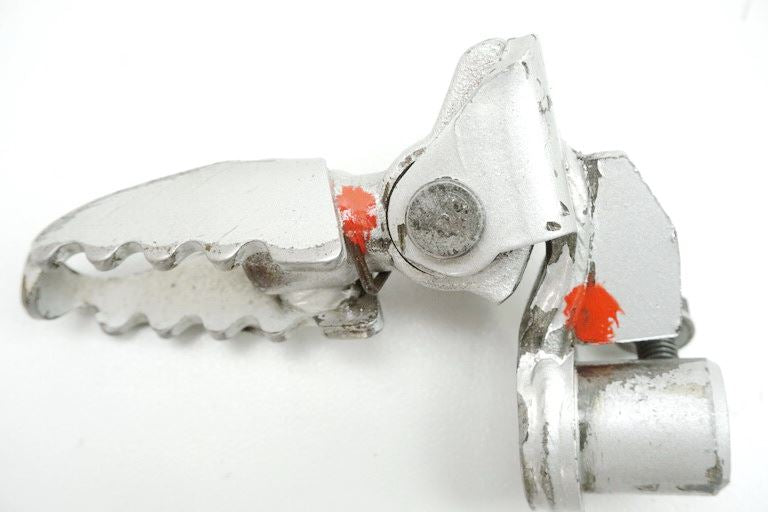 KYMCO STRYKER AF 125 REPOSAPIÉS IZQUIERDO DEL CONDUCTOR SOPORTE REPOSAPIÉS