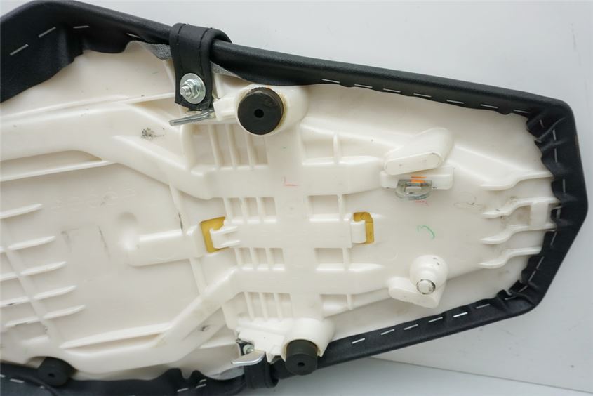 YAMAHA MT09 RN29 - SITZBANK SITZ SEAT 13-16