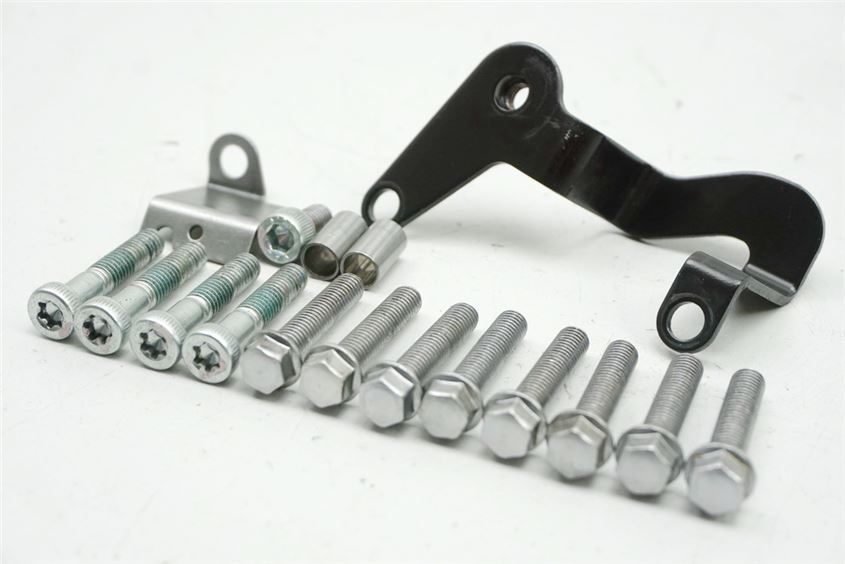 KAWASAKI Z 900 ZR900D D1 Tornillos de la tapa del estátor del alternador del motor (para motor)