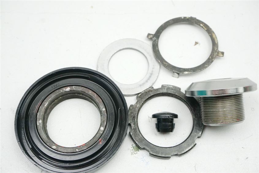KAWASAKI ER-6 N ABS ER650E MUTTER LENKKOPF SICHERUNG MUTTER GABELBRÜCKE