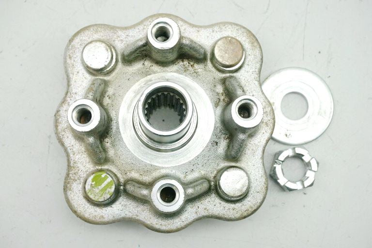 TGB 525 4X4 TARGET LOF BUJE RUEDA DELANTERO IZQUIERDO SOPORTE LLANTA