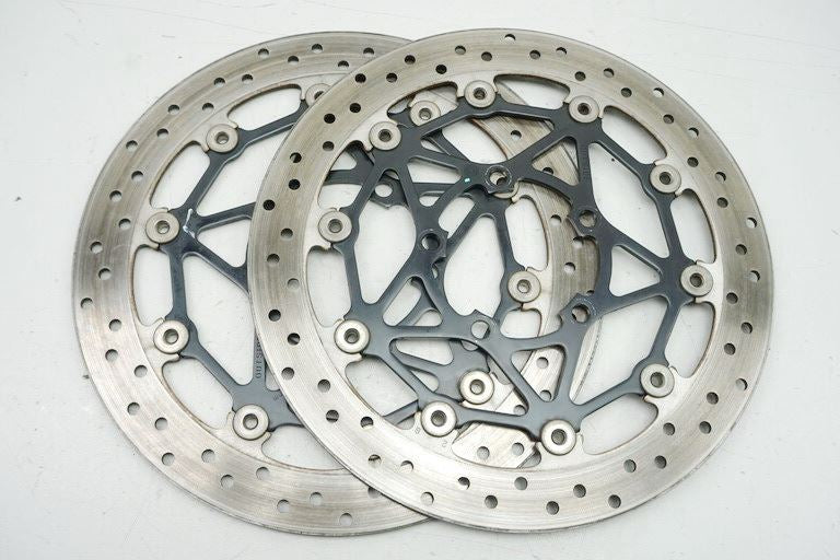 TRIUMPH STREET TRIPLE R 675 ABS L67LR BREMSSCHEIBEN VORN BRAKE DISC - PAAR - 3,92 MM