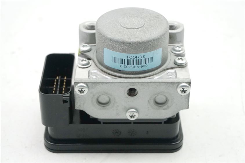 TRIUMPH STREET TRIPLE R 675 ABS L67LR ABS PUMPE STEUERTEIL DRUCKMODULATOR
