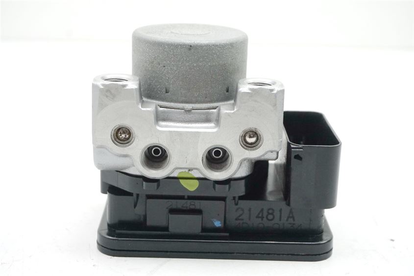 TRIUMPH STREET TRIPLE R 675 ABS L67LR ABS PUMPE STEUERTEIL DRUCKMODULATOR