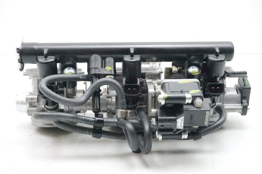 TRIUMPH STREET TRIPLE R 675 ABS L67LR EINSPRITZANLAGE INJECTION DROSSELKÖRPER
