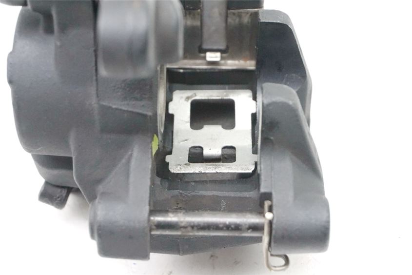 TRIUMPH STREET TRIPLE R 675 ABS L67LR BREMSSATTEL HINTEN BRAKE CALIPER ANKERPLATTE