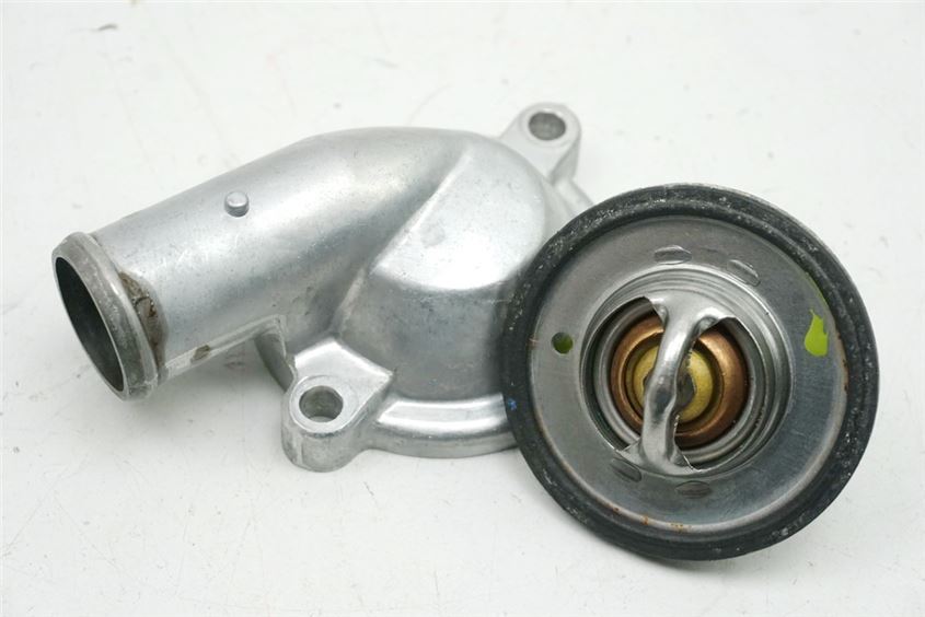 TRIUMPH STREET TRIPLE R 675 ABS L67LR TERMOSTATO CARCASA DEL TERMOSTATO