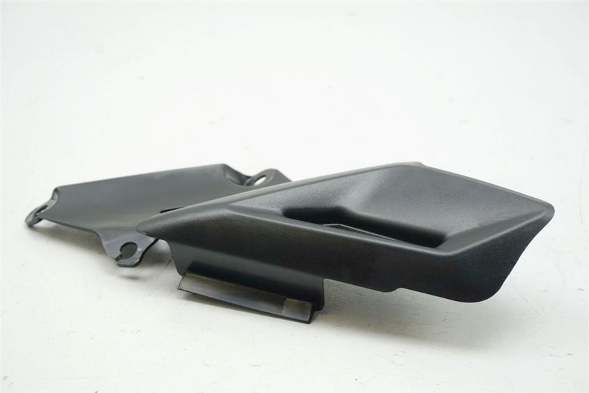 TRIUMPH STREET TRIPLE R 675 ABS L67LR VERKLEIDUNG LENKKOPF LINKS ABDECKUNG COVER