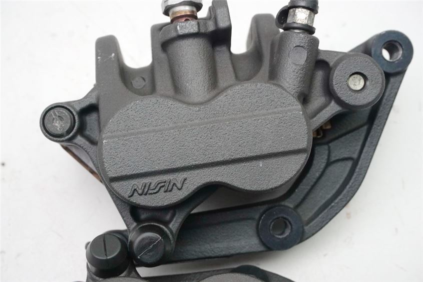 TRIUMPH STREET TRIPLE R 675 ABS L67LR BREMSSATTEL VORN BRAKE CALIPER - PAAR