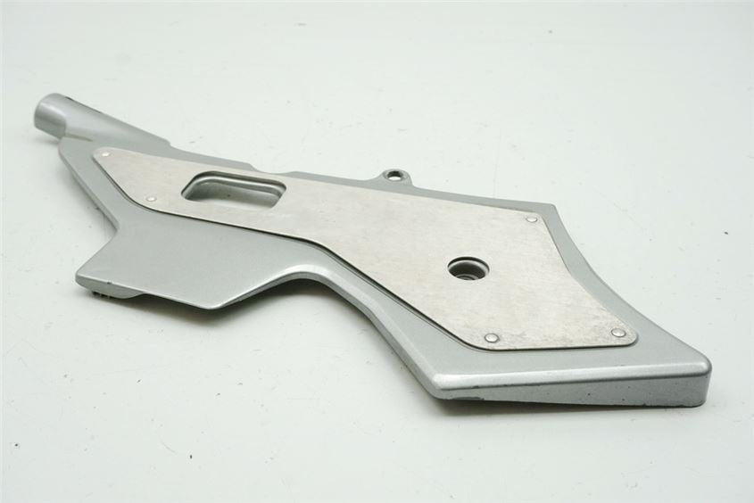HONDA CBR 1000 SC24 ABDECKUNG RAHMEN RECHTS COVER DECKEL VERKLEIDUNG