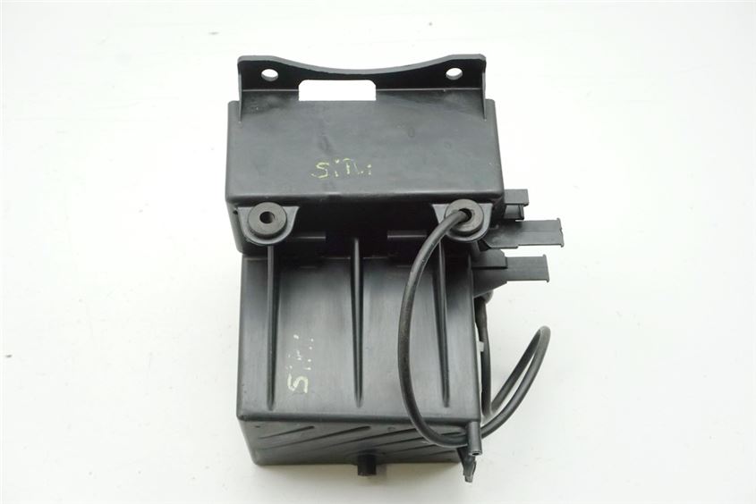 HONDA CBR 1000 SC24 BATTERIEKASTEN BATTERIEFACH