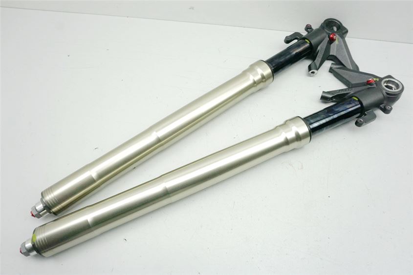DUCATI 1198 ZDMH704AA BARRAS DE HORQUILLA HORQUILLA SHOWA TUBO DE HORQUILLA TUBO INMERSOR - PAR