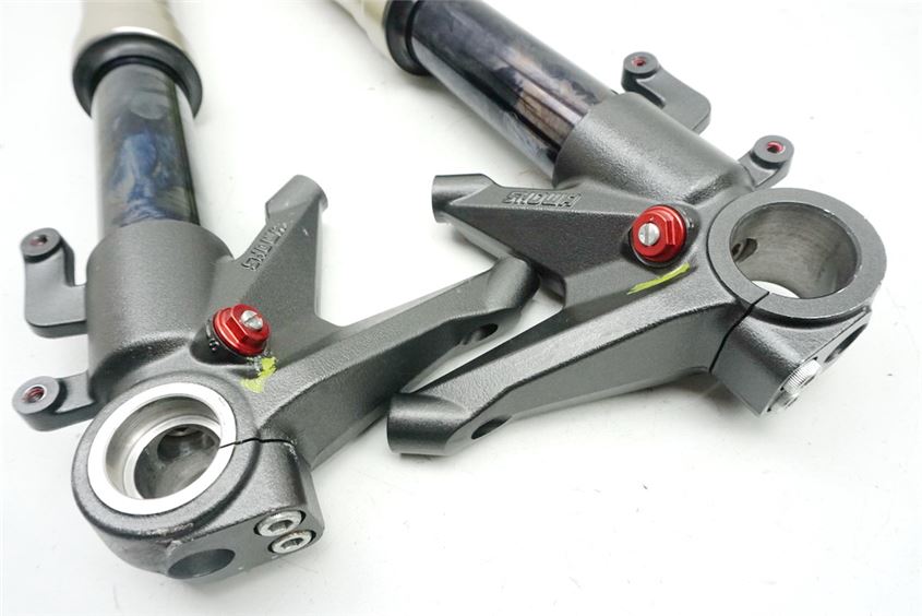 DUCATI 1198 ZDMH704AA GABELHOLME GABEL FORK SHOWA STANDROHR TAUCHROHR - PAAR