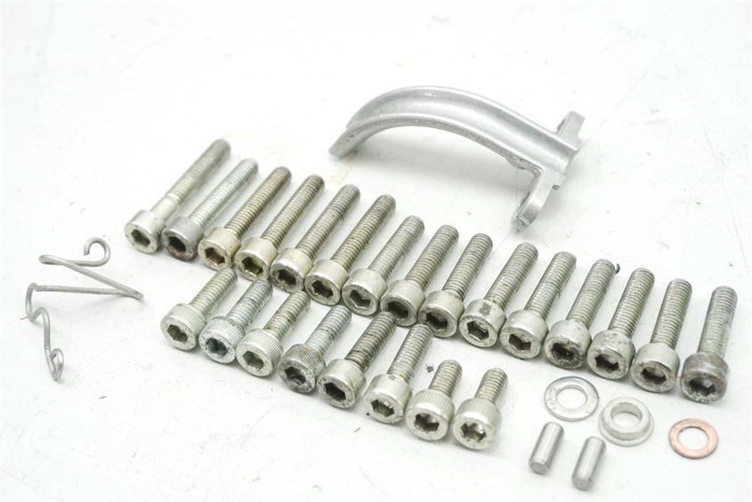 DUCATI 1198 ZDMH704AA TORNILLOS TAPA ALTERNADOR ESTATOR
