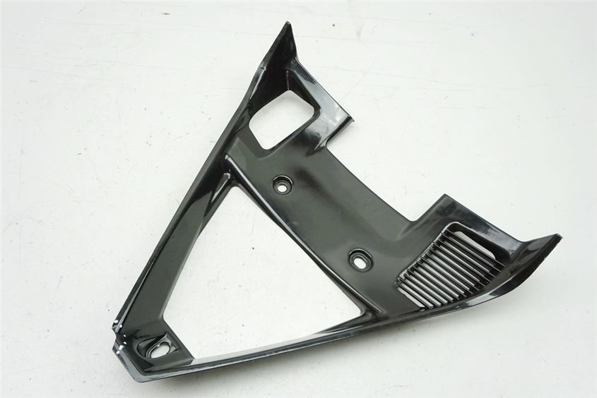 DUCATI 1198 ZDMH704AA VERKLEIDUNG BUG MITTE ABDECKUNG COVER BUGSPOILER