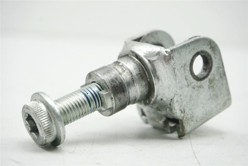 SUZUKI GSF 1200 S WVA9 BANDIT SOPORTE ESTRIBERA DERECHA CONDUCTOR ARTICULADO