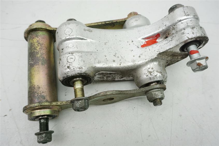 HONDA CBR 1000 SC24 UMLENKUNG FEDERBEIN UMLENKHEBEL