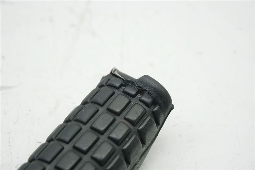 HONDA CBR 1000 SC24 FOOTREST PILLION RIGHT