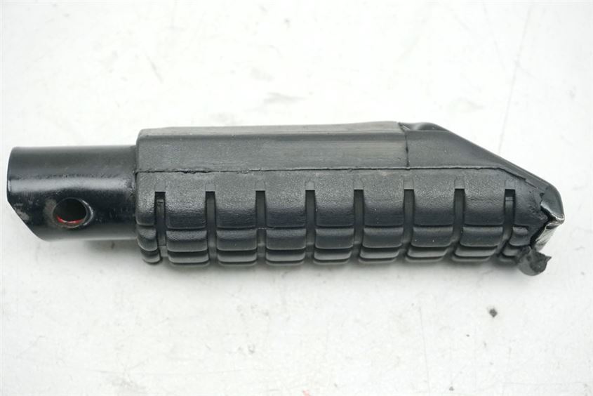 HONDA CBR 1000 SC24 FOOTREST PILLION RIGHT
