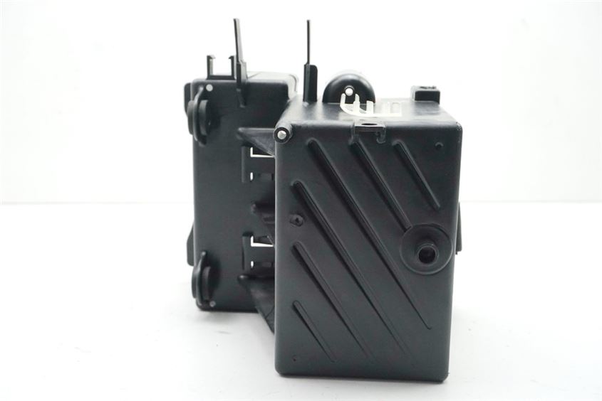 HONDA CBR 1000 SC24 BATTERY BOX BATTERY COMPARTMENT COVER