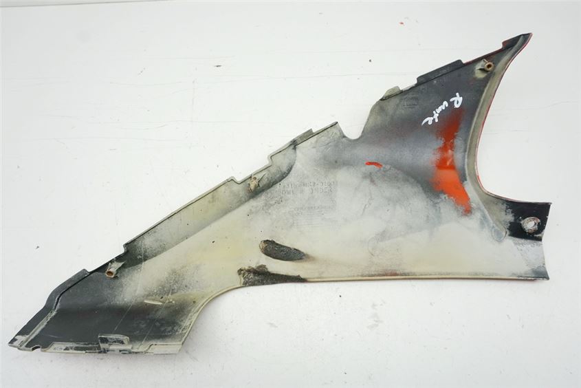 HONDA CBR 1000 SC24 VERKLEIDUNG BUG RECHTS ABDECKUNG COVER BUGSPOILER