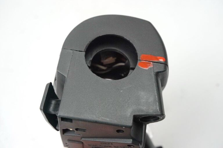 KTM DUKE 125 ABS A3 INTERRUPTOR DERECHO DEL MANILLAR - SÓLO 1771 KM