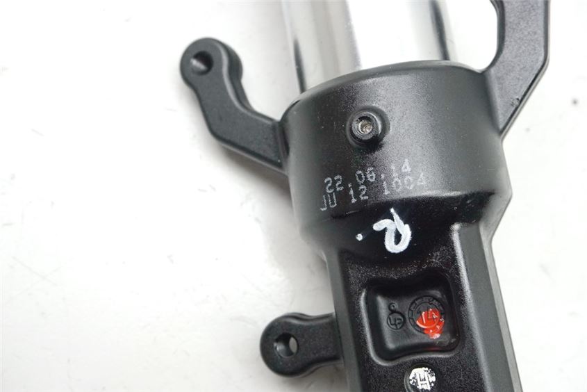 KTM DUKE 125 ABS A3 TUBO DE INMERSIÓN DERECHO TUBO DESLIZANTE BRAZO DE HORQUILLA HORQUILLA