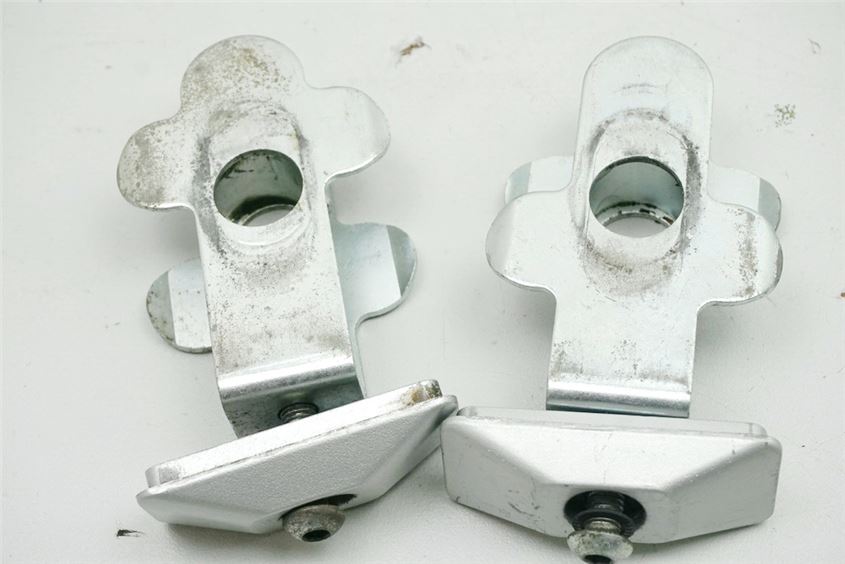 SUZUKI RF 600 GN76B CHAIN TENSIONER SWINGARM