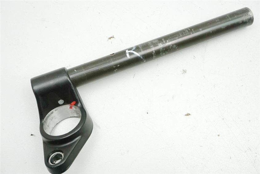 SUZUKI RF 600 GN76B HANDLEBAR RIGHT