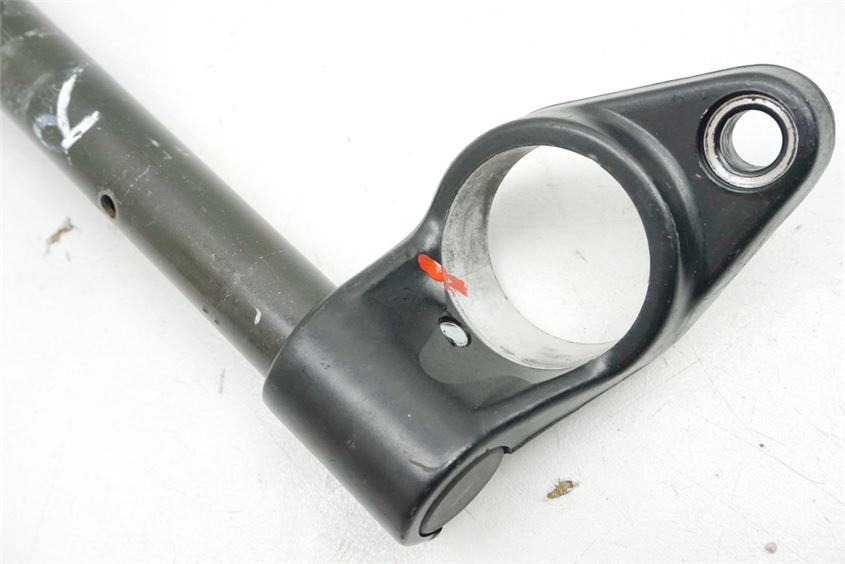 SUZUKI RF 600 GN76B HANDLEBAR RIGHT