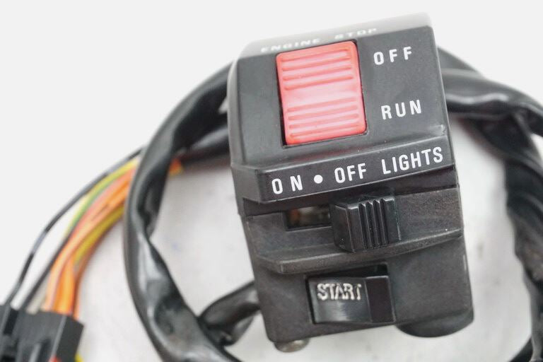 SUZUKI RF 600 GN76B INTERRUPTOR DERECHO DEL MANILLAR