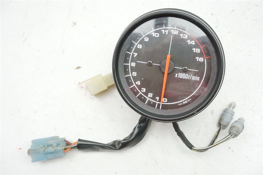 SUZUKI RF 600 GN76B INSERTO CUENTARREVOLUCIONES REVOLUCIONES CUADRO