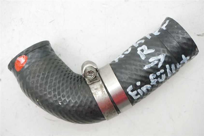 SUZUKI RF 600 GN76B RADIATOR HOSE RADIATOR RIGHT FILLER NECK