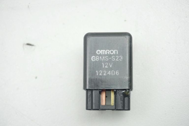 SUZUKI GSX-R 750 WVB3 RELÉ DE CONTROL OMRON - G8MS-S23