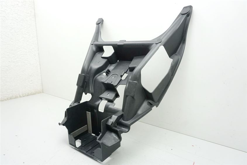 SUZUKI AN 650 ABS WVBU BURGMAN EXECUT CAJA DE BATERÍA GUARDABARROS PASO DE RUEDA