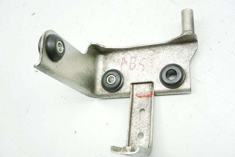 SUZUKI AN 650 ABS WVBU BURGMAN EXECUT BRACKET ABS PUMP CARRIER