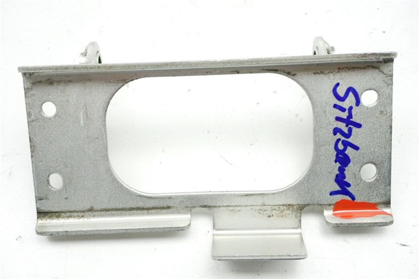 SUZUKI AN 650 ABS WVBU BURGMAN EXECUT SEAT BRACKET HINGE