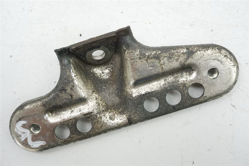SUZUKI AN 650 ABS WVBU BURGMAN EXECUT SOPORTE REPOSAPIÉS PASAJERO IZQUIERDO