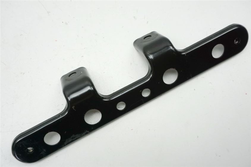 SUZUKI AN 650 ABS WVBU BURGMAN EXECUT SOPORTE REPOSAPIÉS CONDUCTOR IZQUIERDO REFUERZO