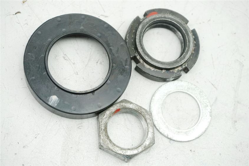 SUZUKI AN 650 ABS WVBU BURGMAN EXECUT MUTTER SICHERUNG LENKKOPF GABELBRÜCKE