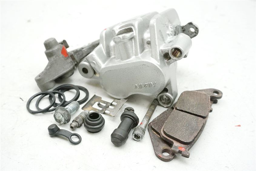 SUZUKI AN 650 ABS WVBU BURGMAN EXECUT PINZA DE FRENO IZQUIERDA