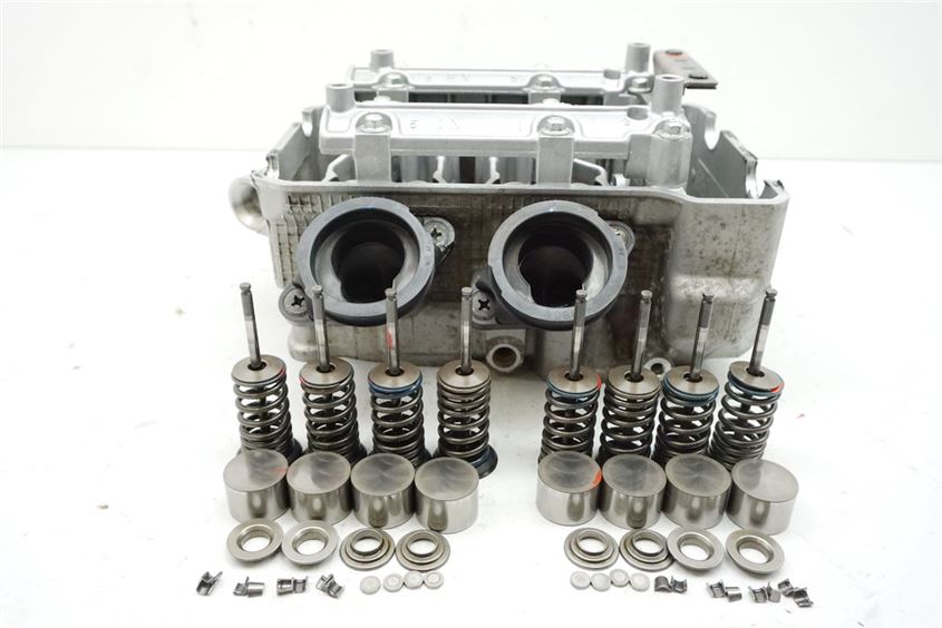 SUZUKI AN 650 ABS WVBU BURGMAN EXECUT CULATA VÁLVULAS